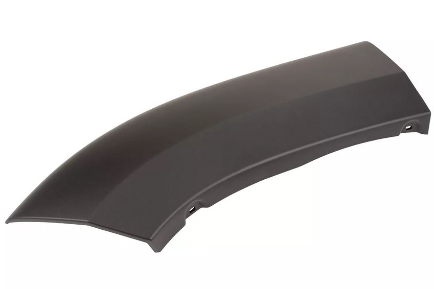 Enjoliveur avant gauche sur le passage de roue noir